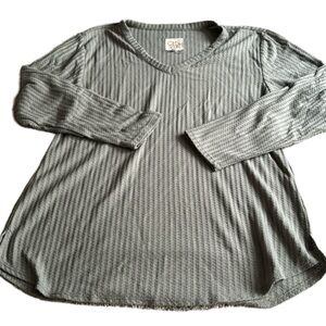 Chaser Women's Olive Green Waffle Knit Top V-Neck Long Sleeve Size XL EUC Soft